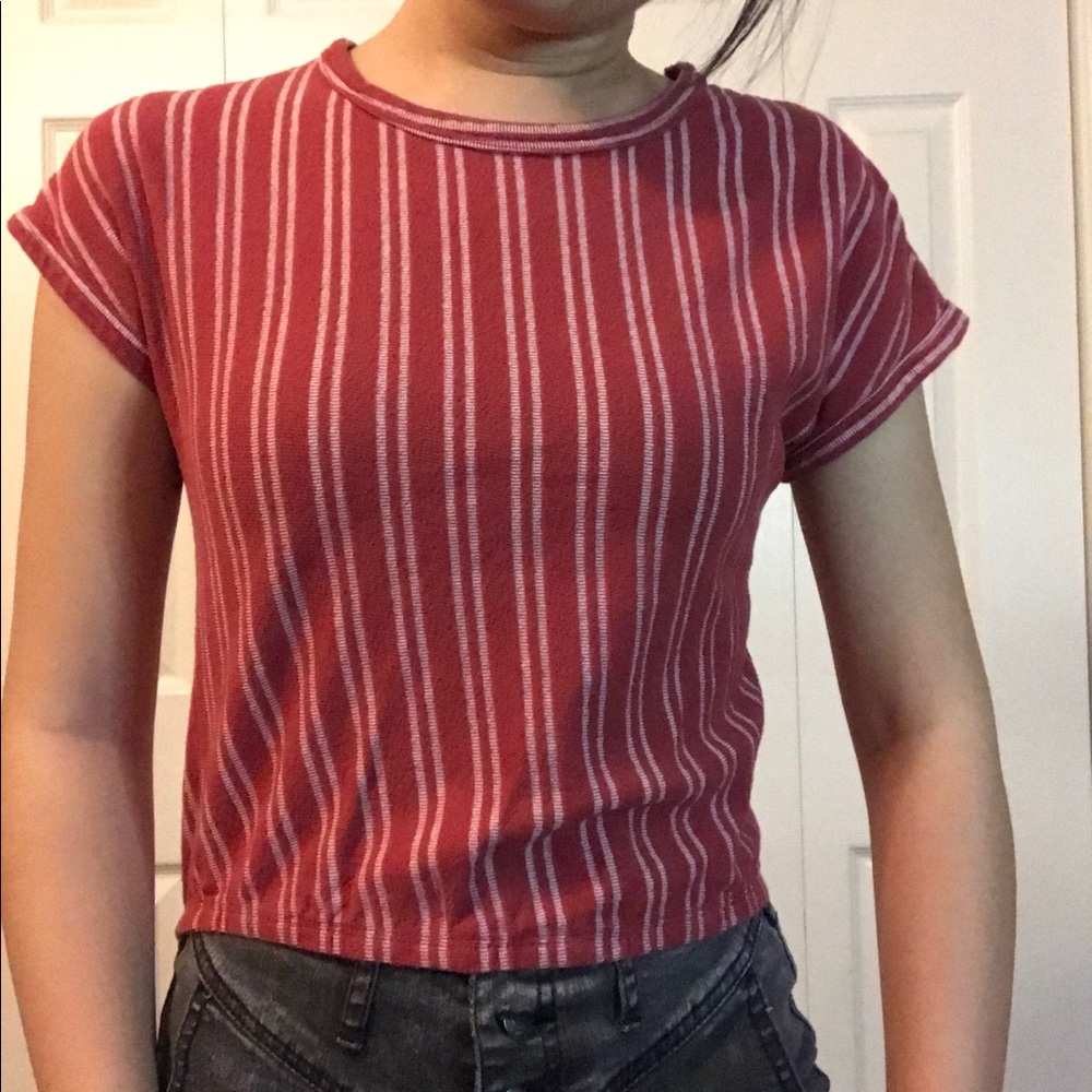 🌟4 for $20 red and white striped t shirt